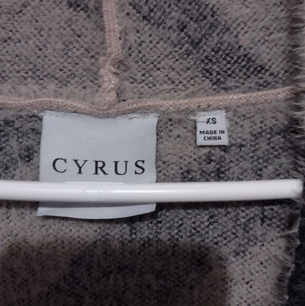 NWT Cyrus Cardigan Sweater (Woman's Small) - Picture 4 of 4